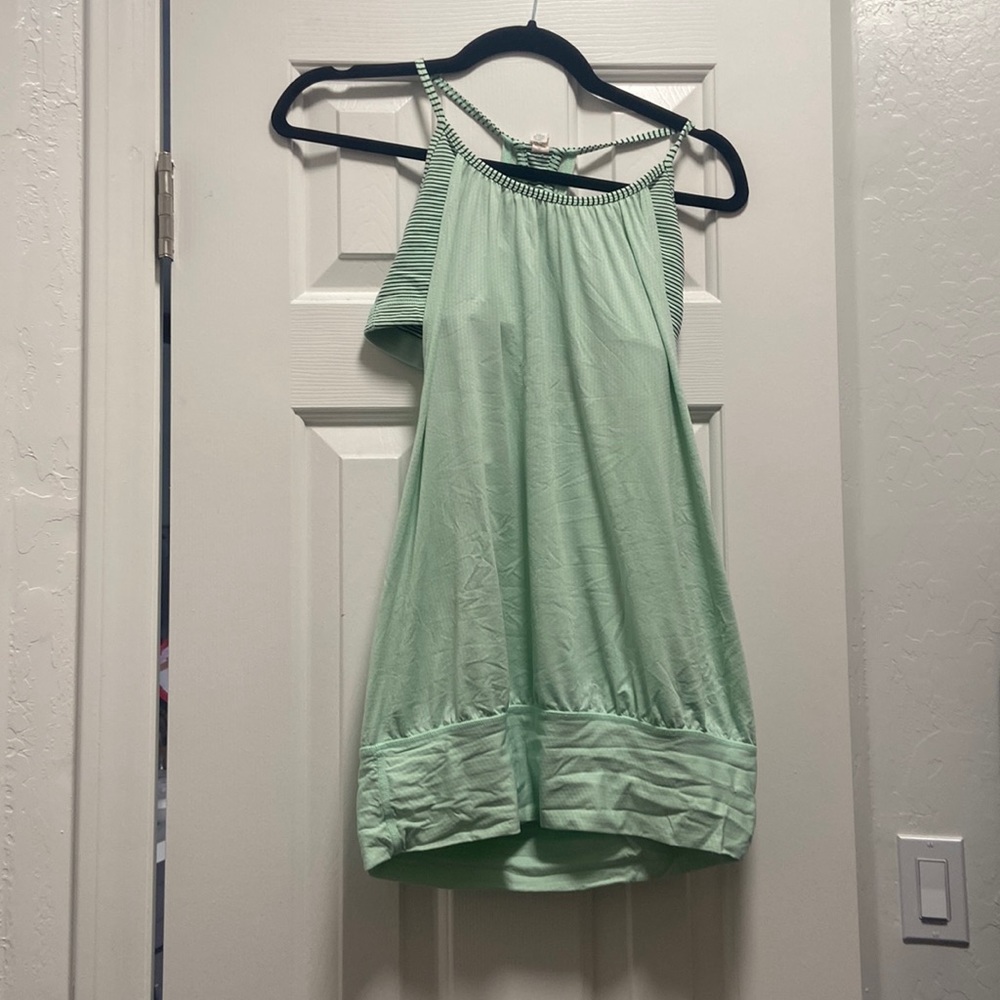 lulu tank with integrated sport bra